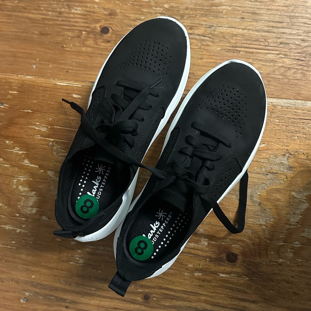 Clarks Black Womans Sneakers